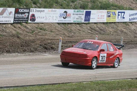 Troels Daarbak i sin Volvo S40 Evo.
